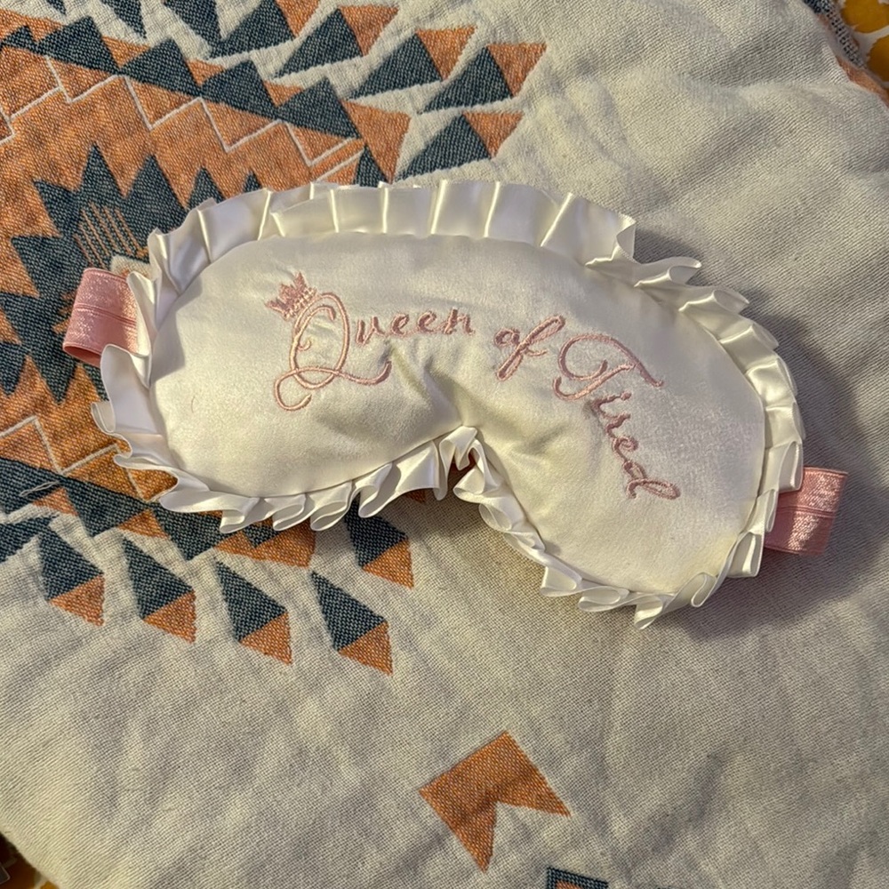 Silk Sleep Mask with Ruffle Trim